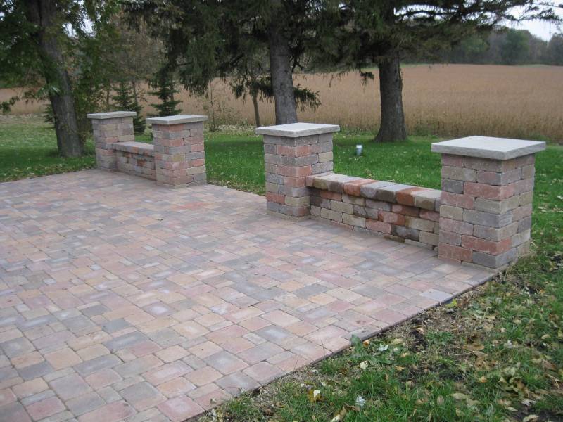 triple g companies, mn, minnesota, twin cities, hutchinson, victoria, hennepin county, mcleod county, carver county, landscape, landscaping, retaining wall, steps, pavers, base, strassen, keystone, firepit, fire pit, class five, gravel, washed, rock, sand, mulch, edging, dirt, landscaper, fences, fence installers, installlation